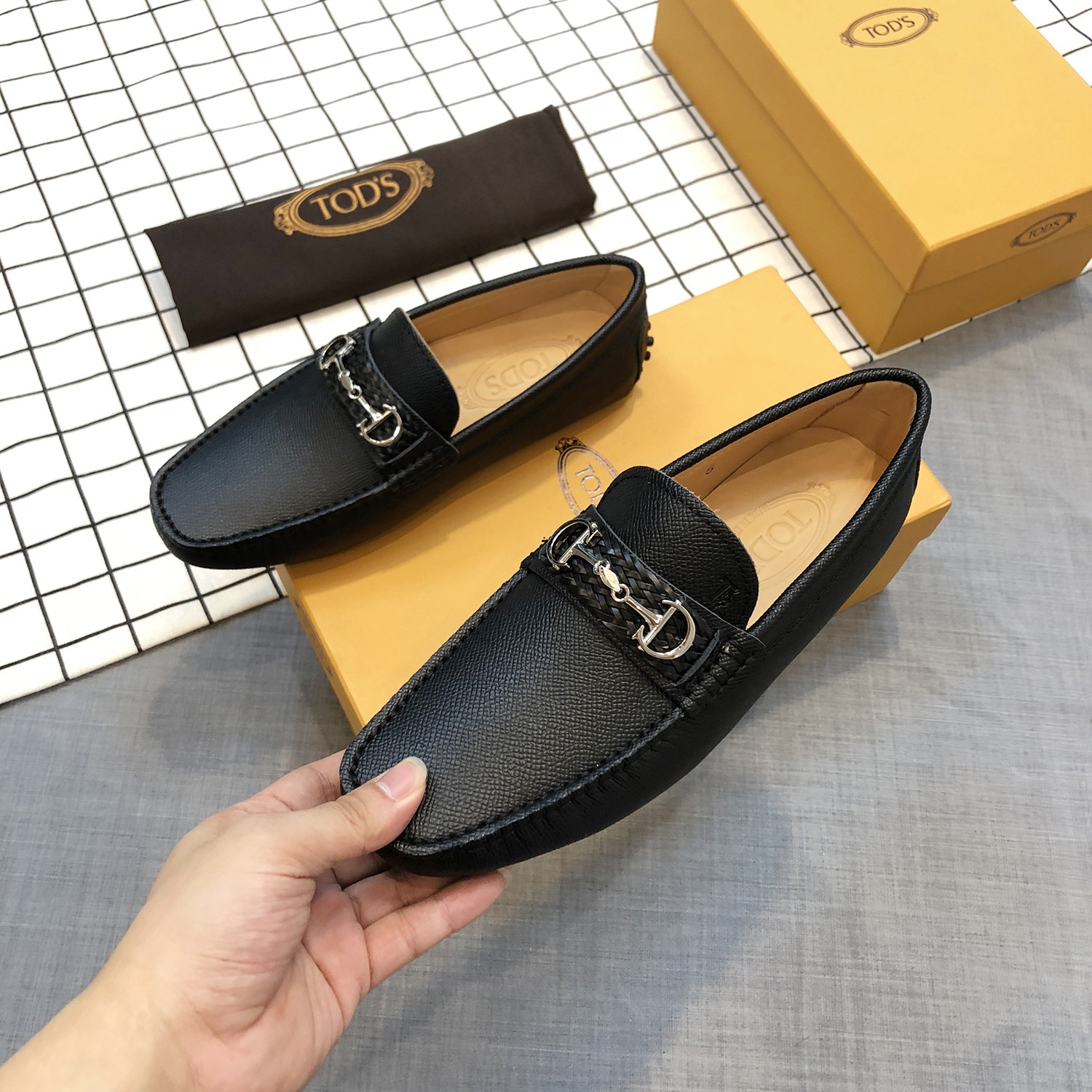 TOD'S Loafers 2 - vstockx