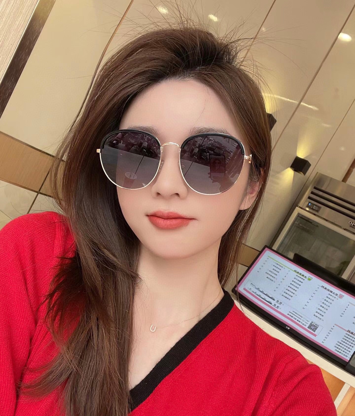 Sunglasses Chanel CH5594 - vstockx