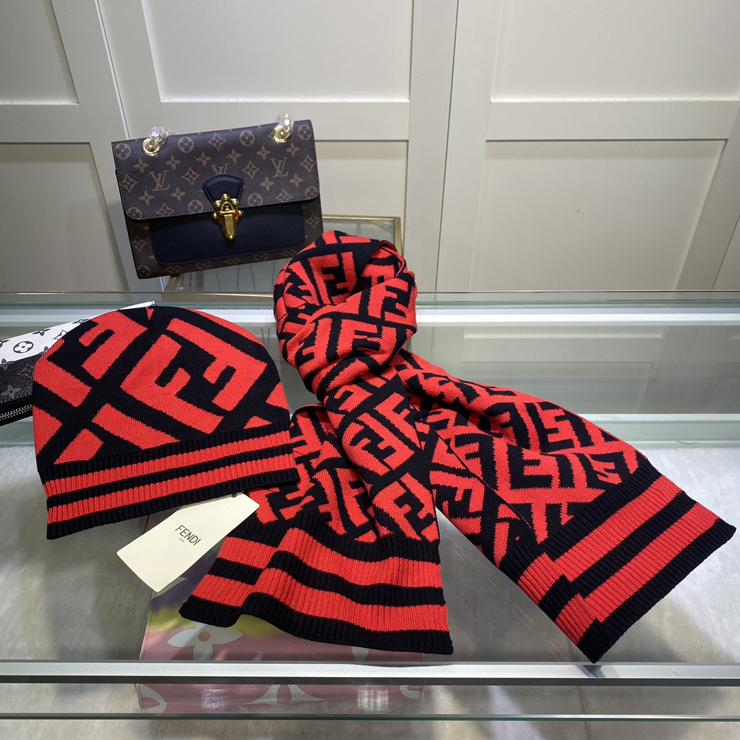 Hat & Scarf Fendi 1 - vstockx