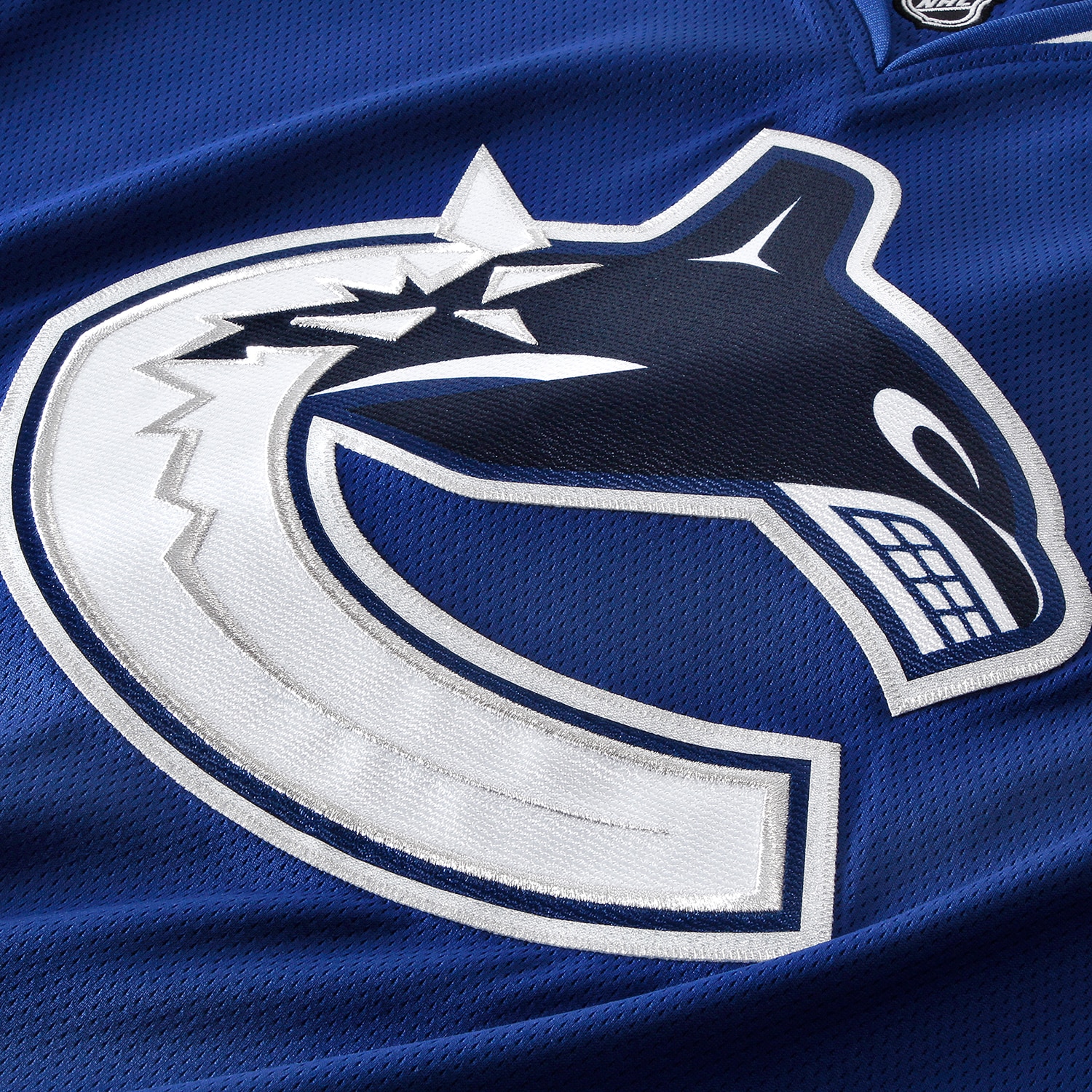 Elias Pettersson Vancouver Canucks Fanatics Branded Women's 2019/20 Home Premier Breakaway Player Jersey - Blue - vstockx