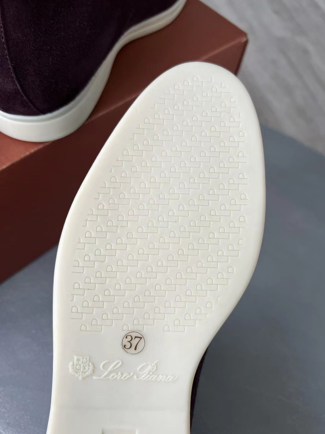 Loro Piana shoes 229 - vstockx