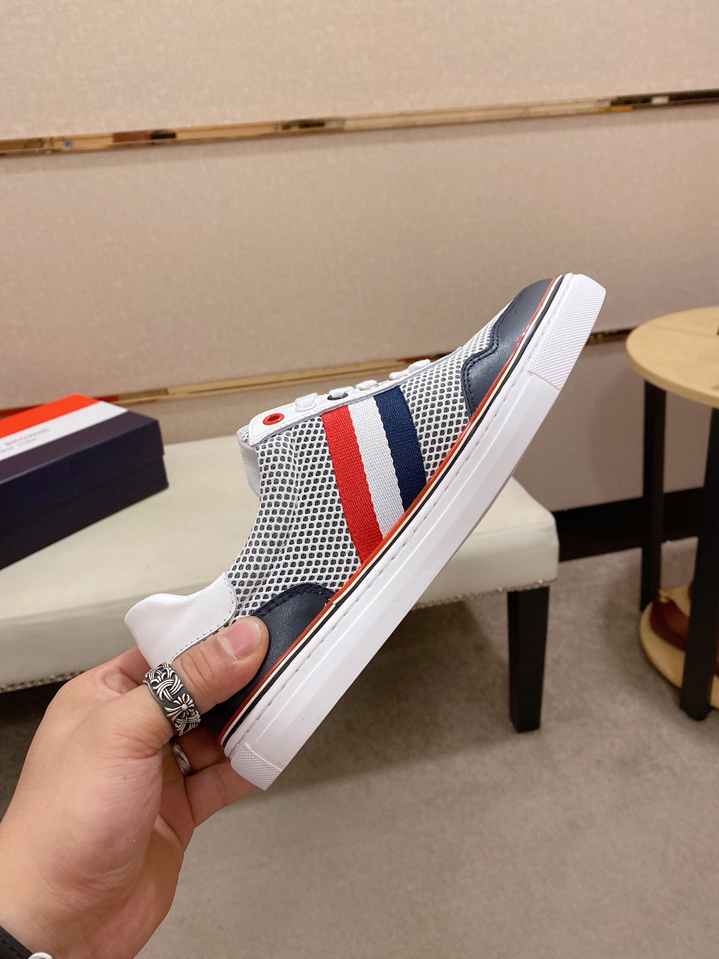 Thom Browne Low Top Sneaker 14 - vstockx