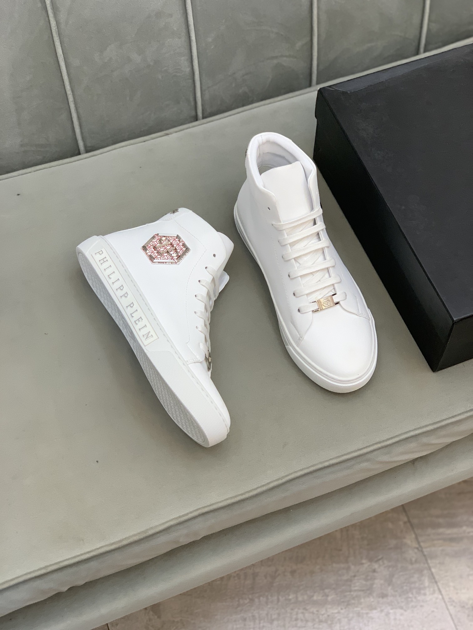 Philipp Plein High Top Sneakers 6 - vstockx