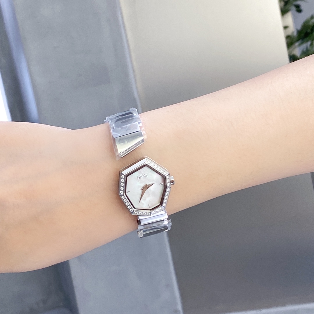 Watches Dior 323417 size:26*32 mm - vstockx