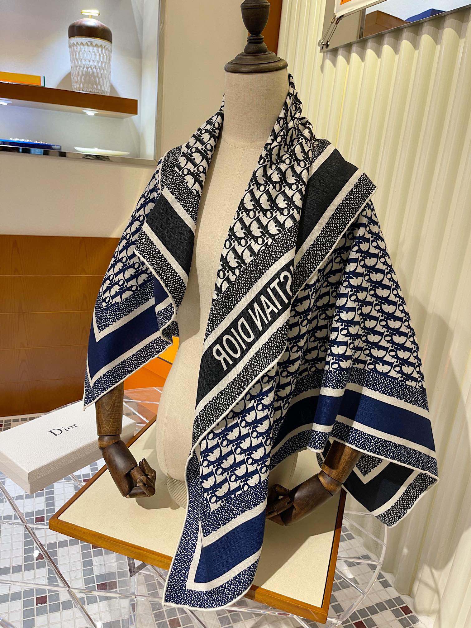 Streetwear Scarf Dior 329002 - vstockx