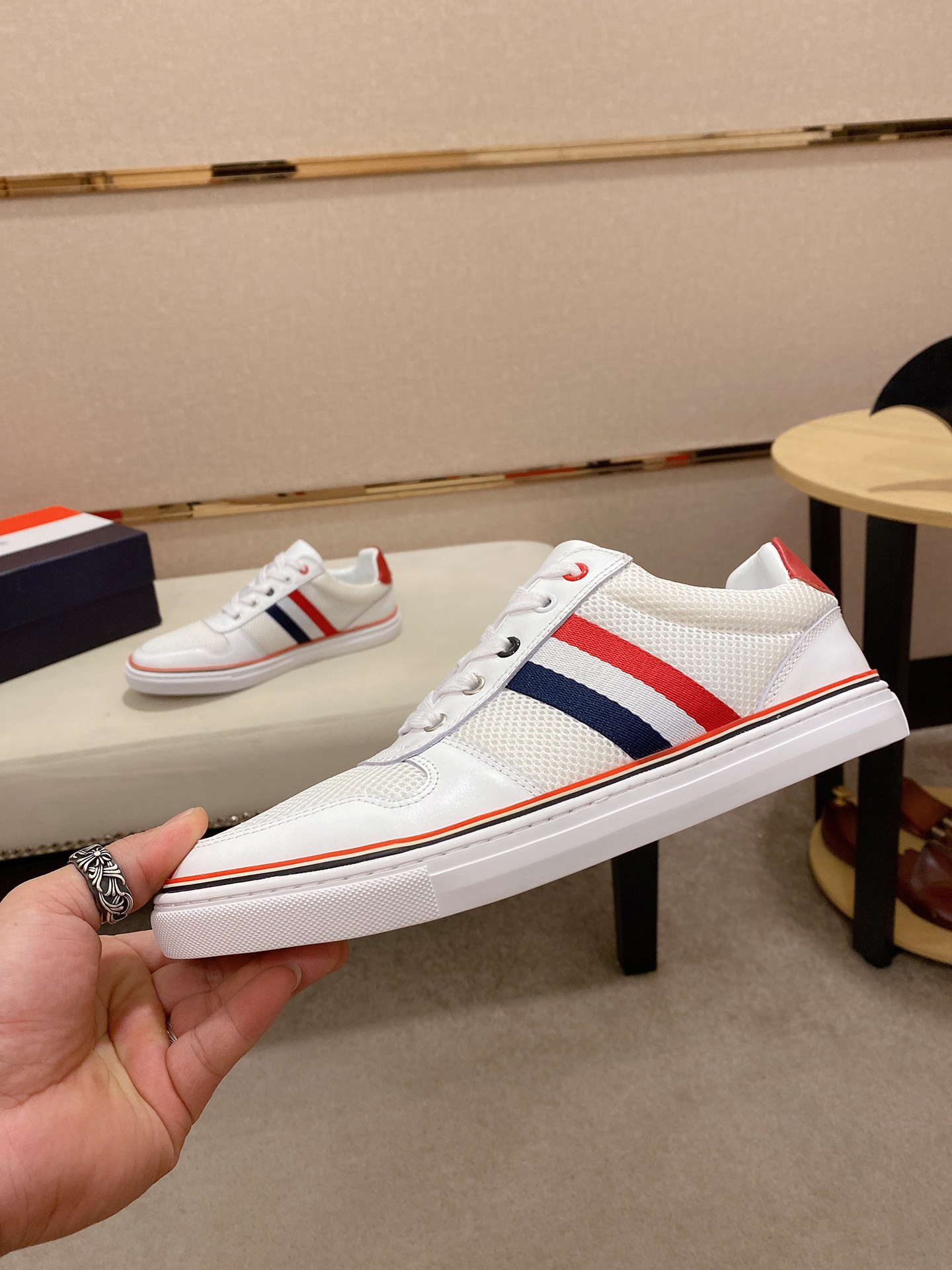 Thom Browne Low Top Sneaker 15 - vstockx