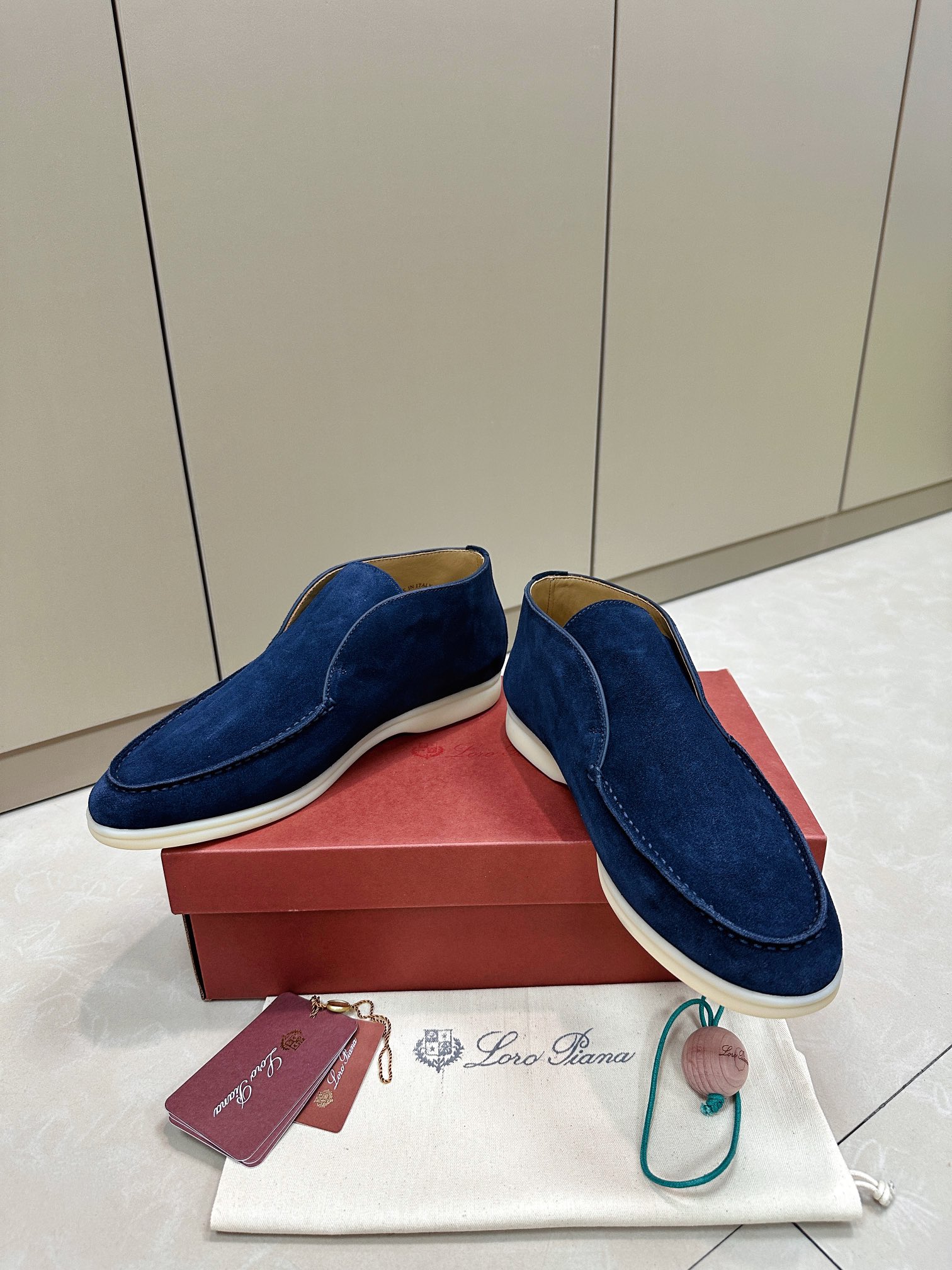 Loro Piana shoes 209 - vstockx