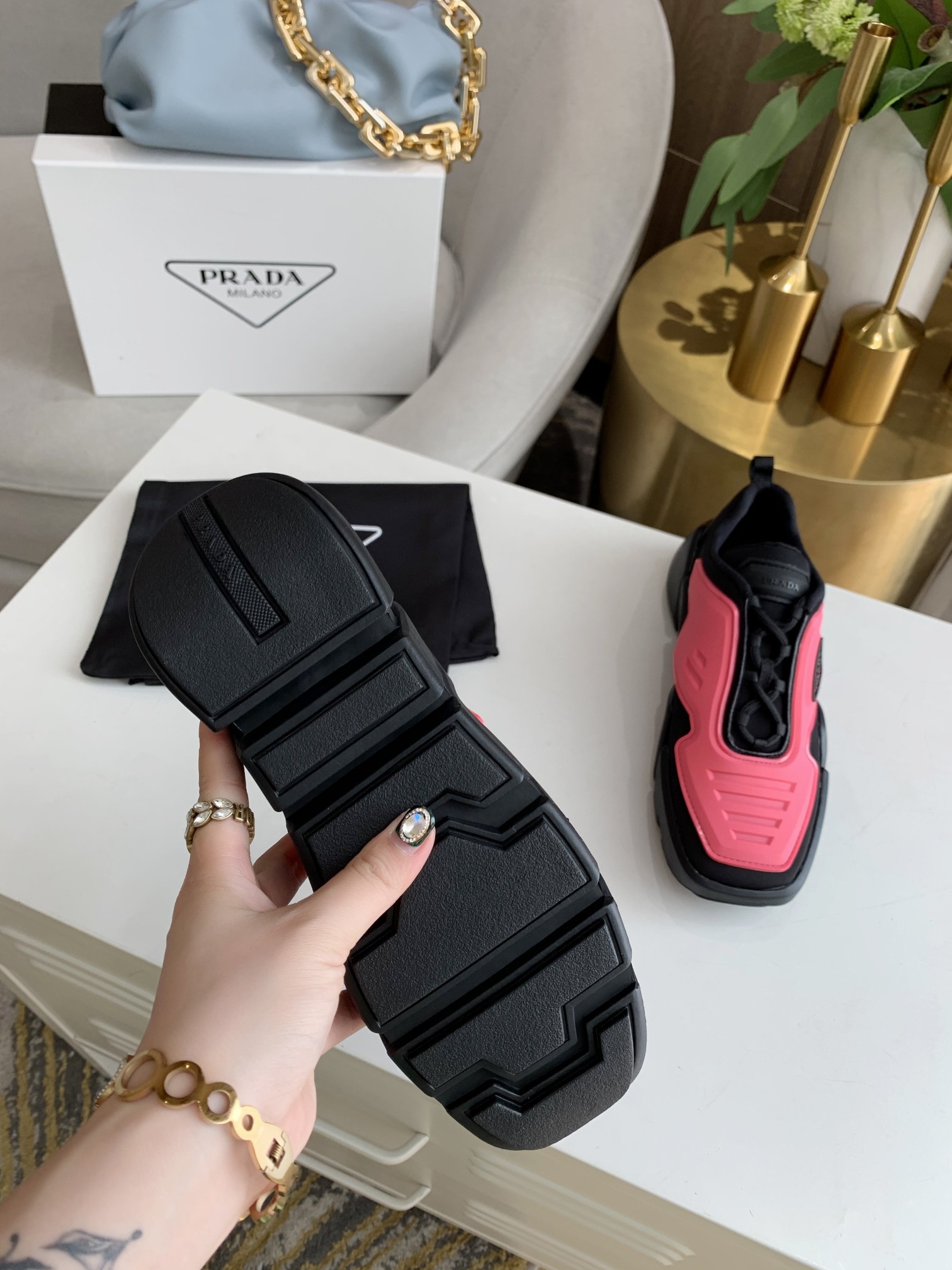 Prada Low Top sneaker 46 - vstockx