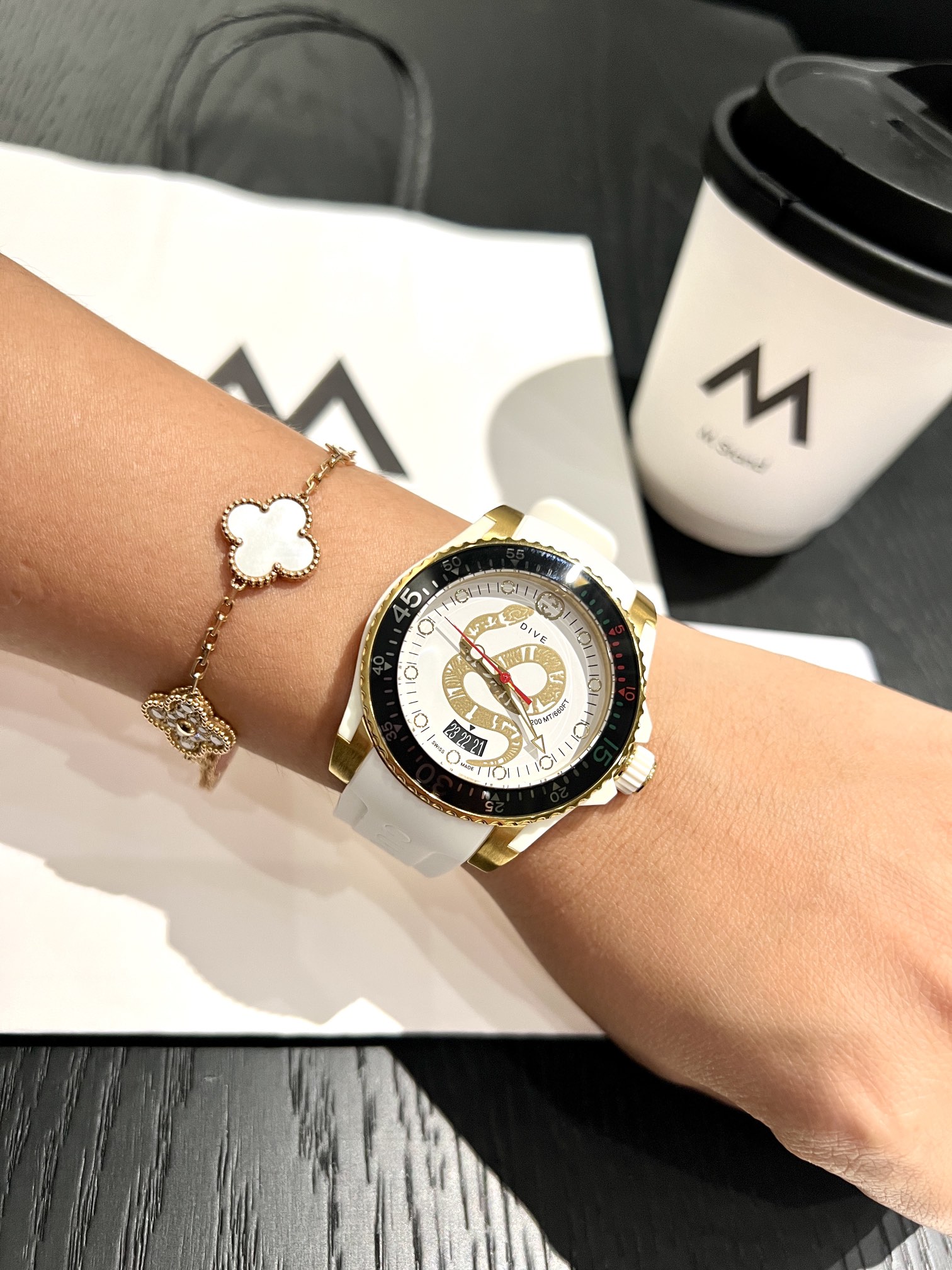 Watches GUCCL 323544 size:40 mm - vstockx