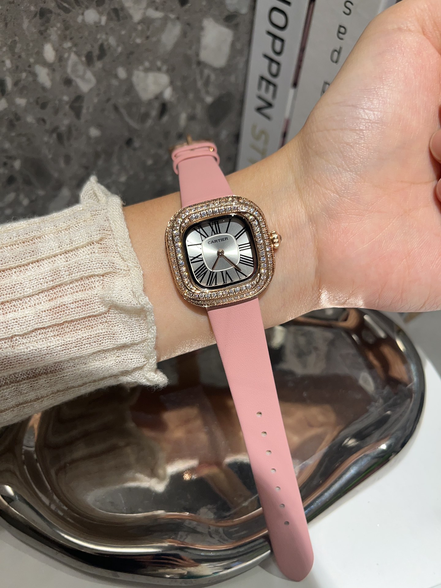 Watches Cartier 322185 size:40 mm - vstockx