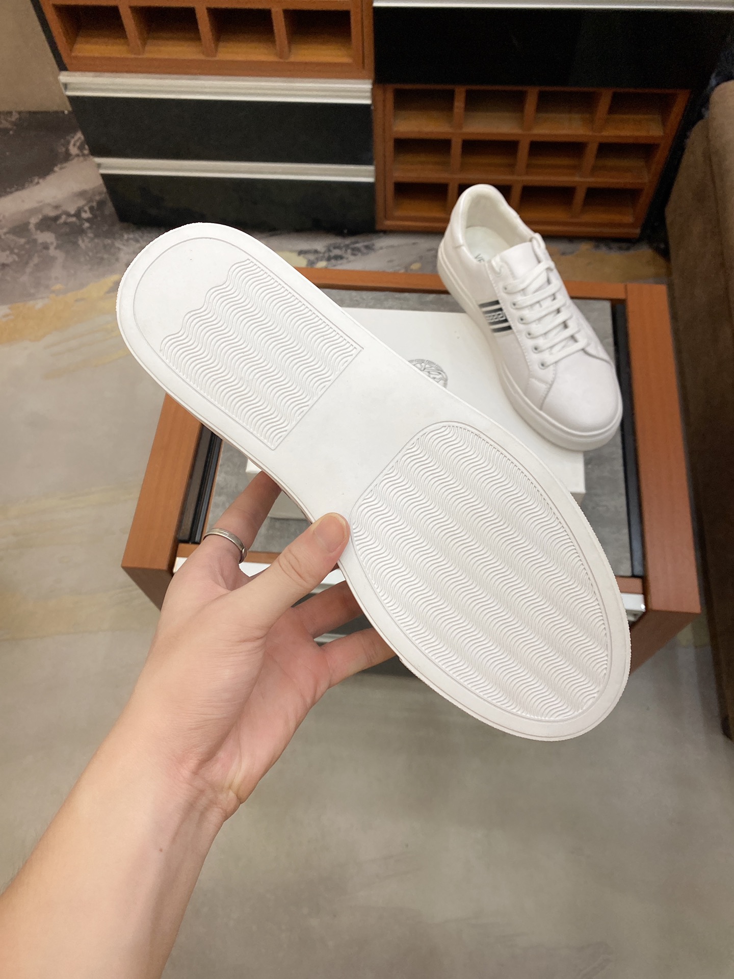 Versace Greca Sneaker 3 - vstockx