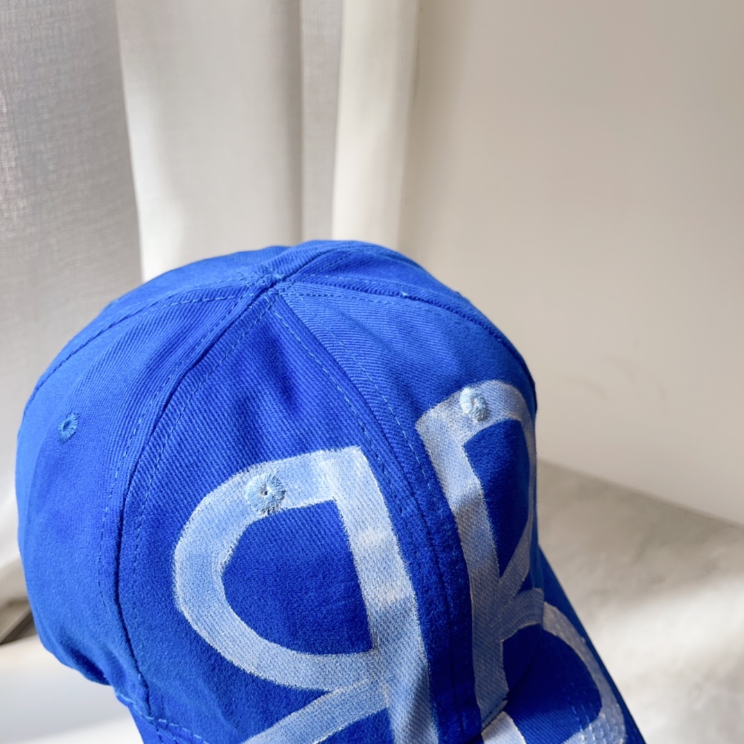 Streetwear Hat Balenciaga 328917 - vstockx