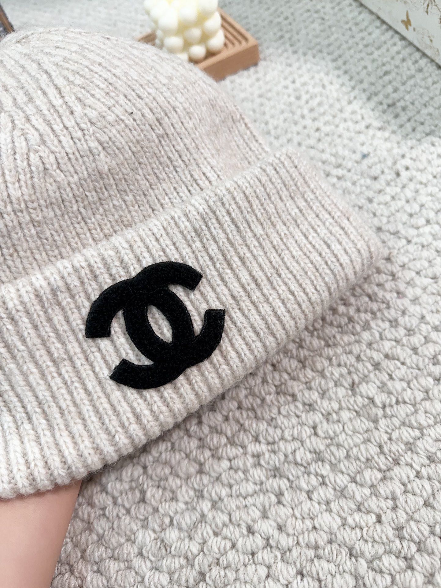 Streetwear Hat Chanel 329320 - vstockx