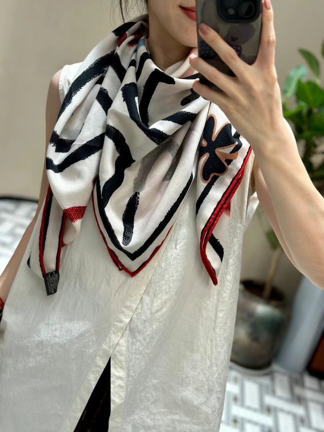 Streetwear Scarf CHANEL 328989 SIZE:110*110cm - vstockx