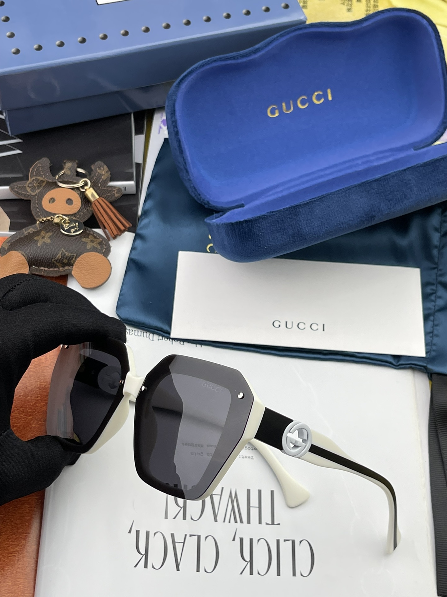 Sunglasses Gucci G7177 - vstockx