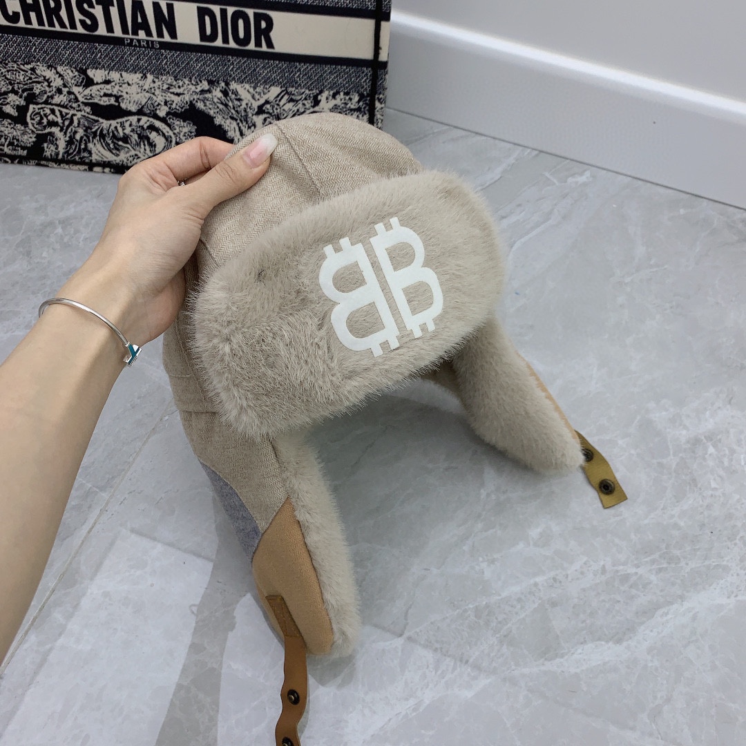 Streetwear Hat balenciaga 328905 - vstockx