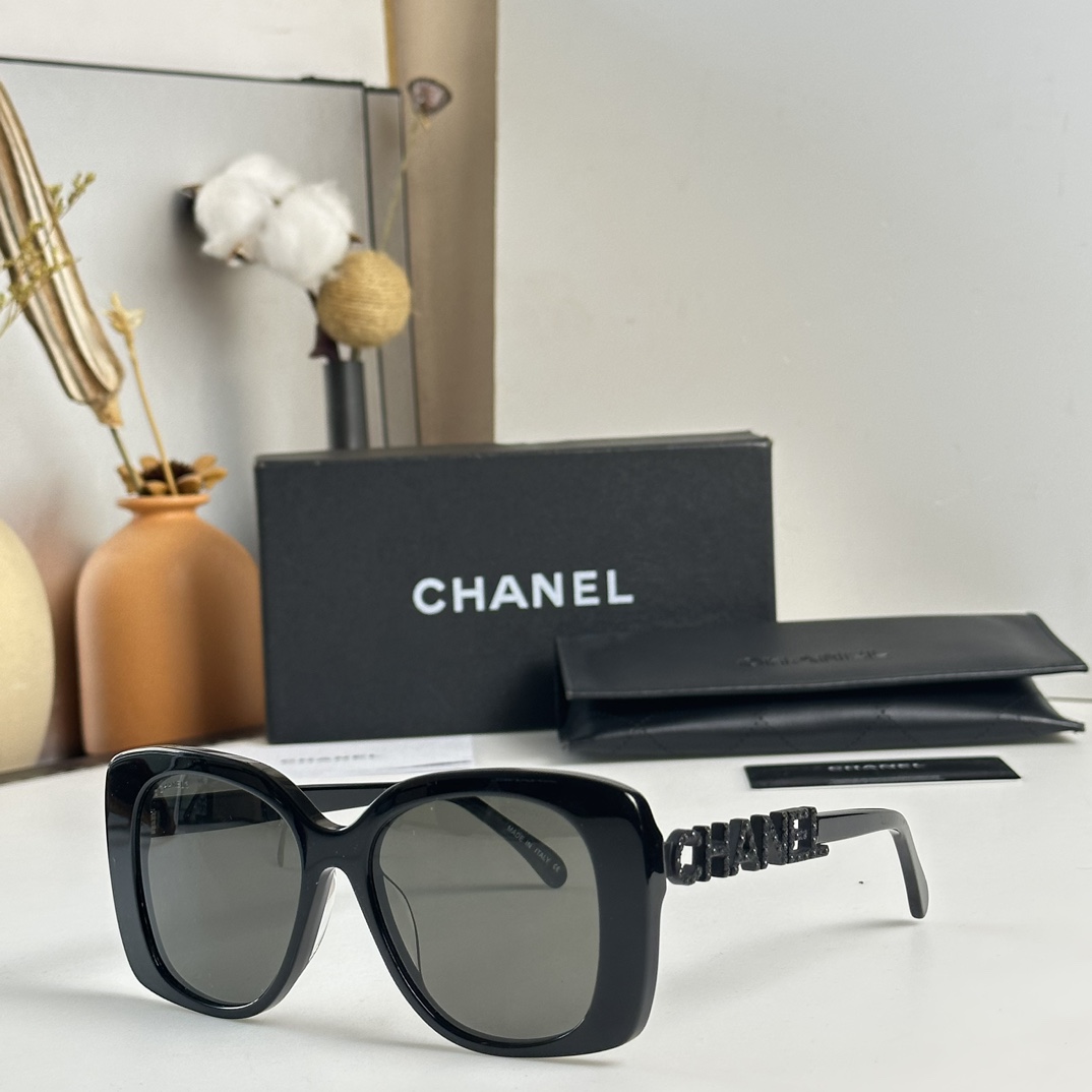 Sunglasses Chanel CH5422B - vstockx