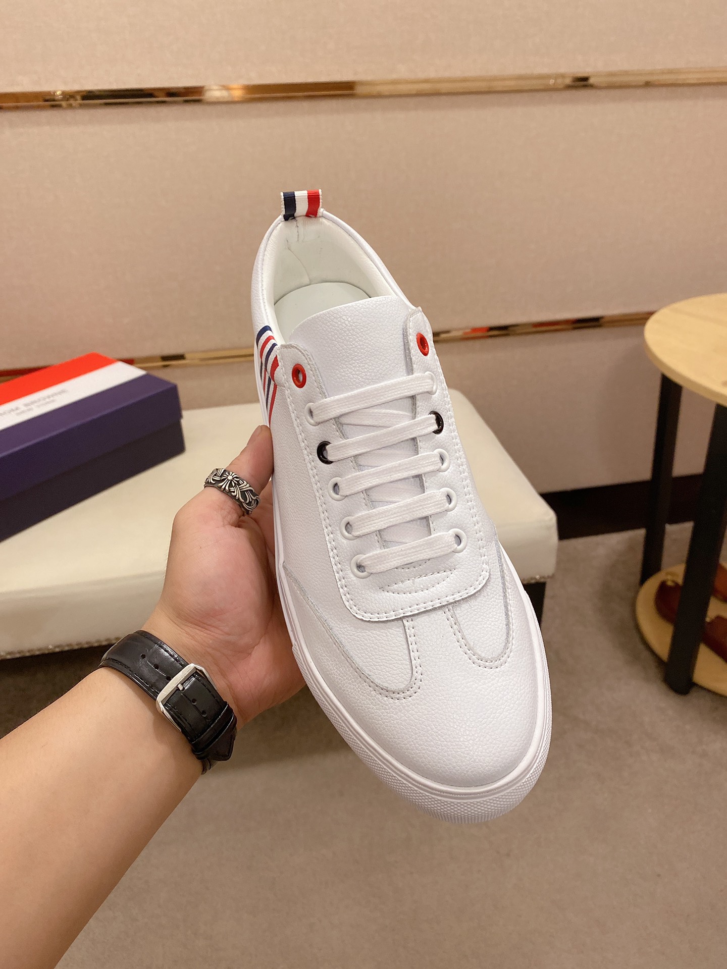 Thom Browne Low Top Sneaker 9 - vstockx