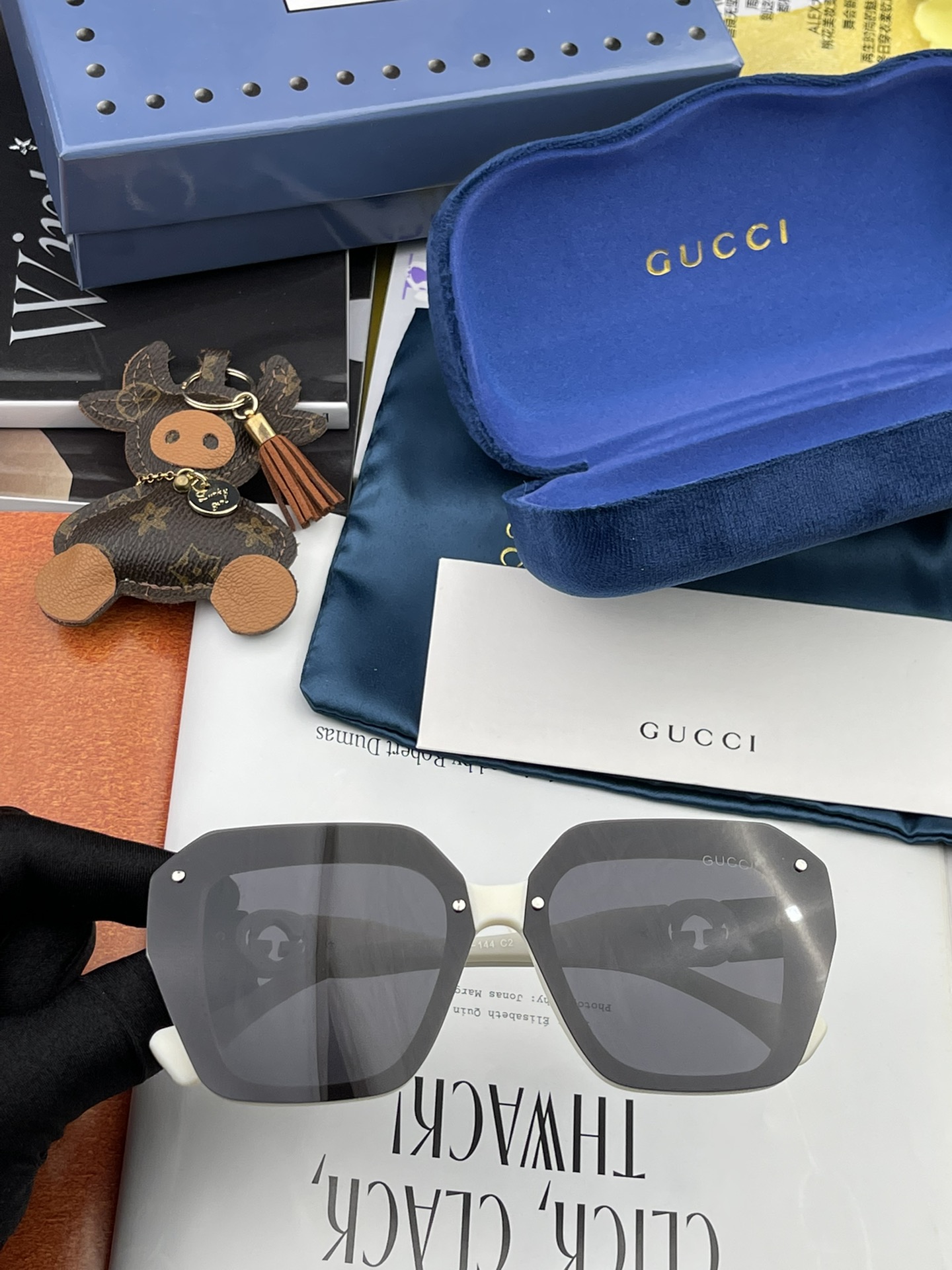 Sunglasses Gucci G7177 - vstockx