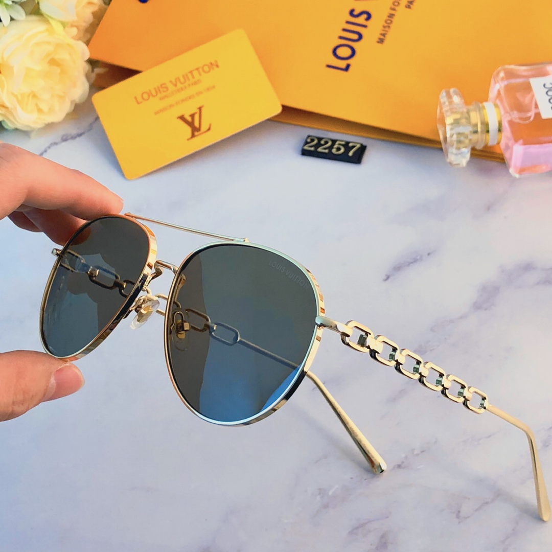 Sunglasses Louis Vuitton 2023 - vstockx