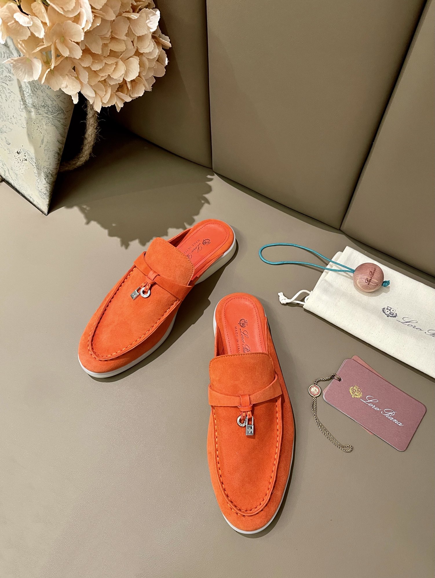 Loro Piana shoes 253 - vstockx