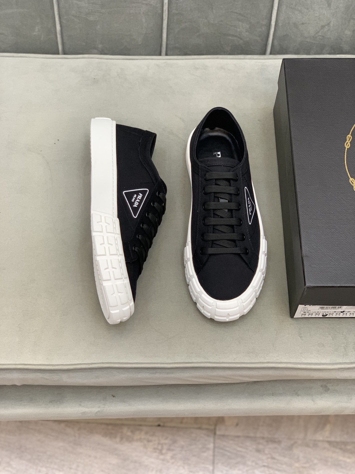 Prada Wheel Cassetta sneaker 2 - vstockx