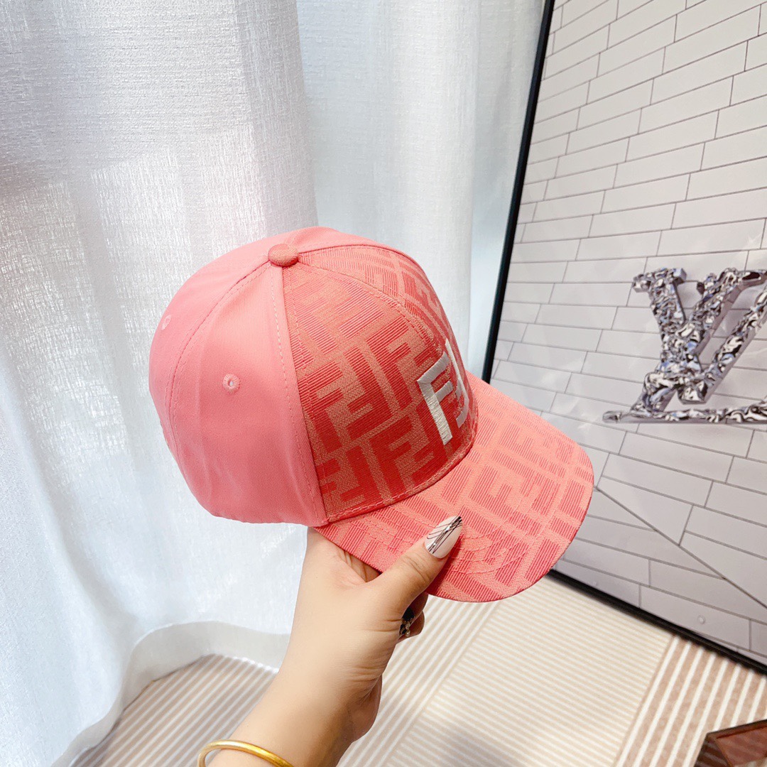 Streetwear Hat Fendi 328924 - vstockx