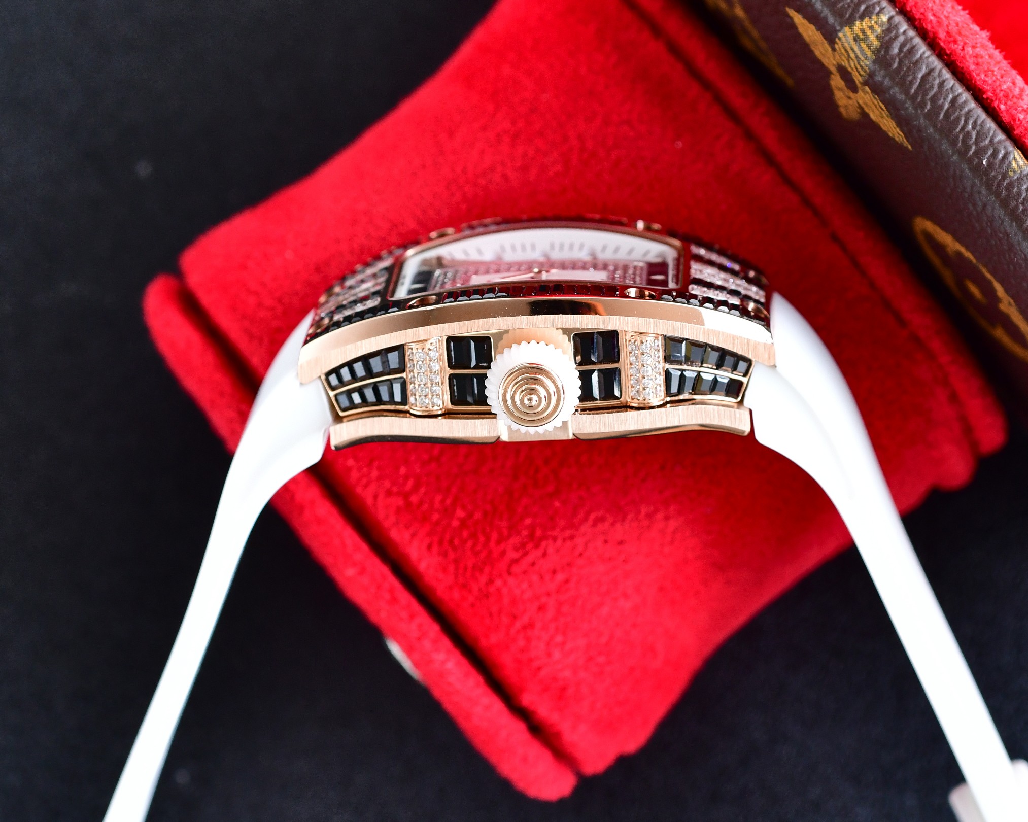 Watches Richard Mille 322594 size:45*31 mm - vstockx