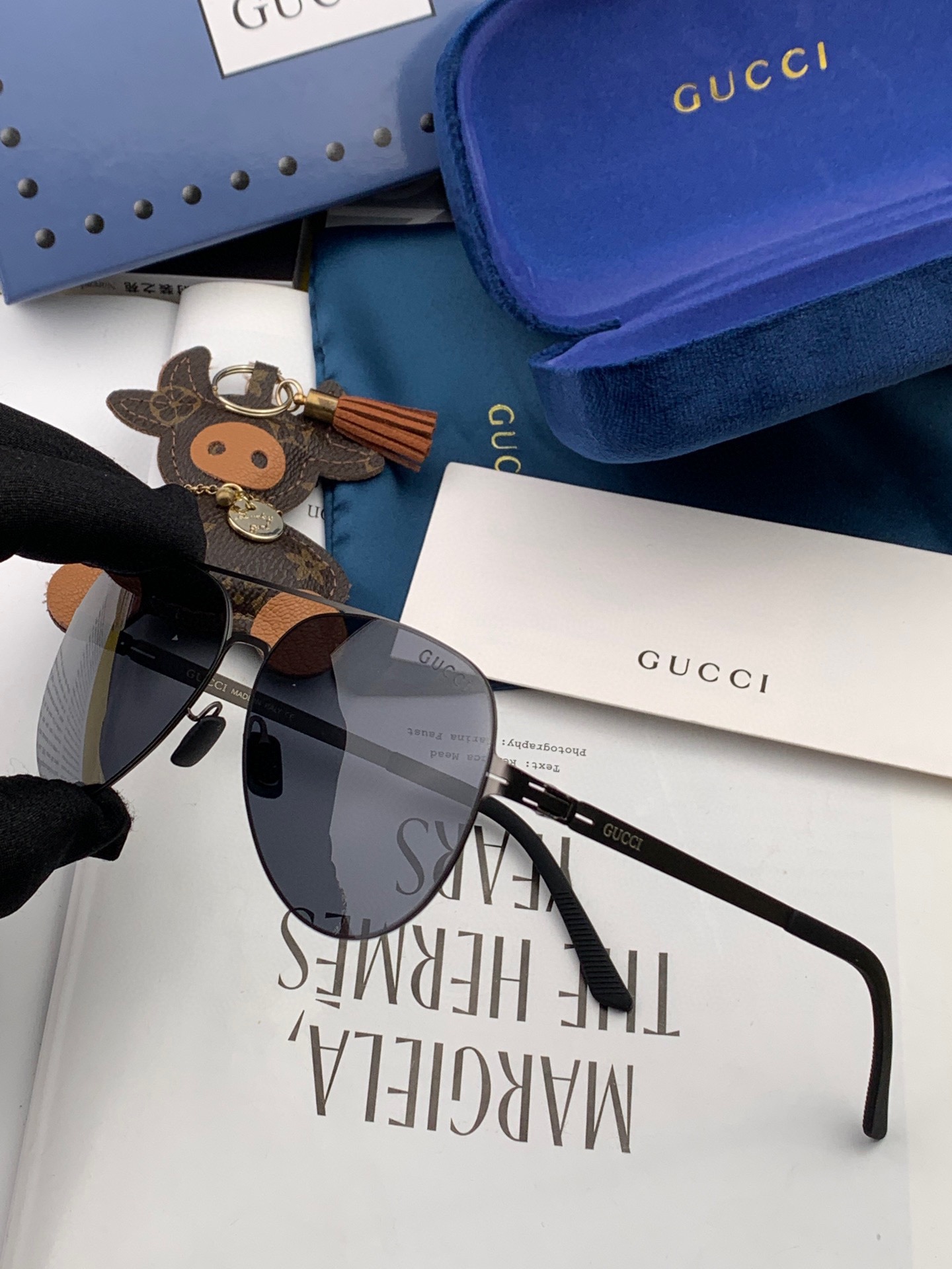 Sunglasses Gucci G1732 - vstockx