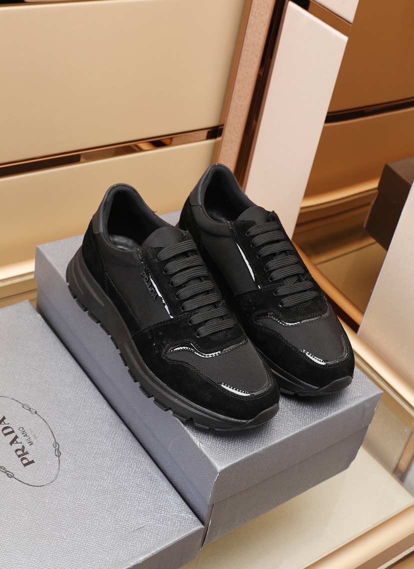 Prada Low Top sneaker 25 - vstockx