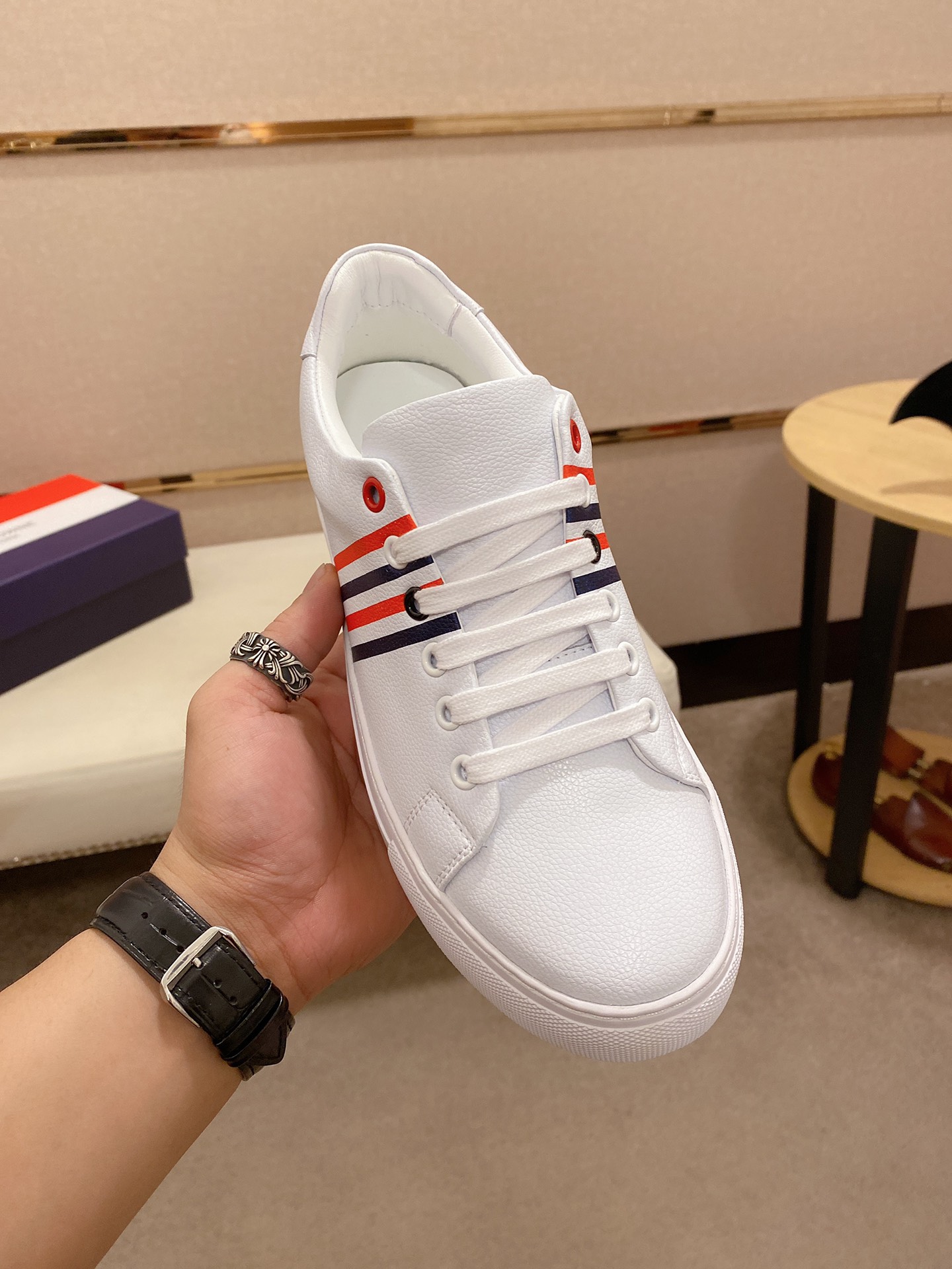 Thom Browne Low Top Sneaker 10 - vstockx