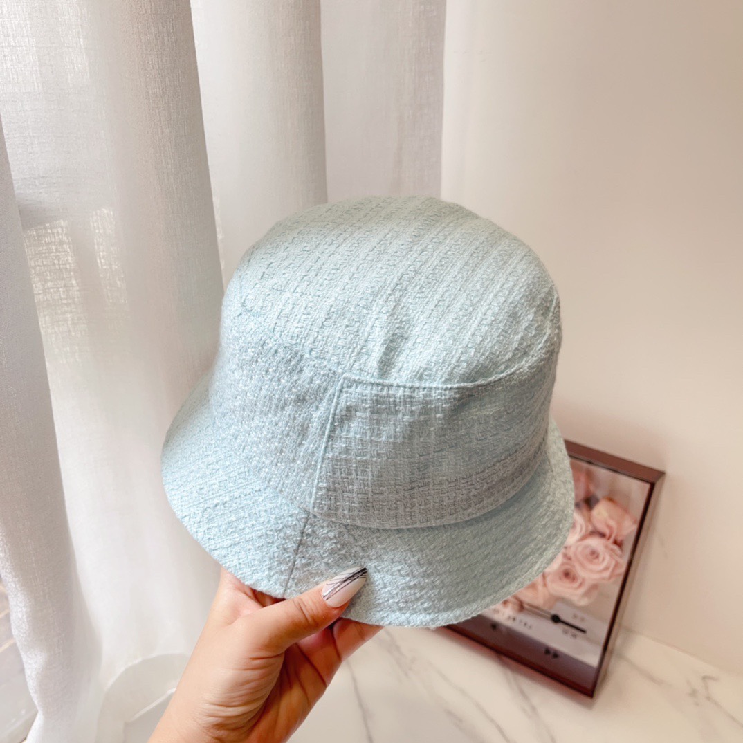 Streetwear Hat Chanel 329364 - vstockx