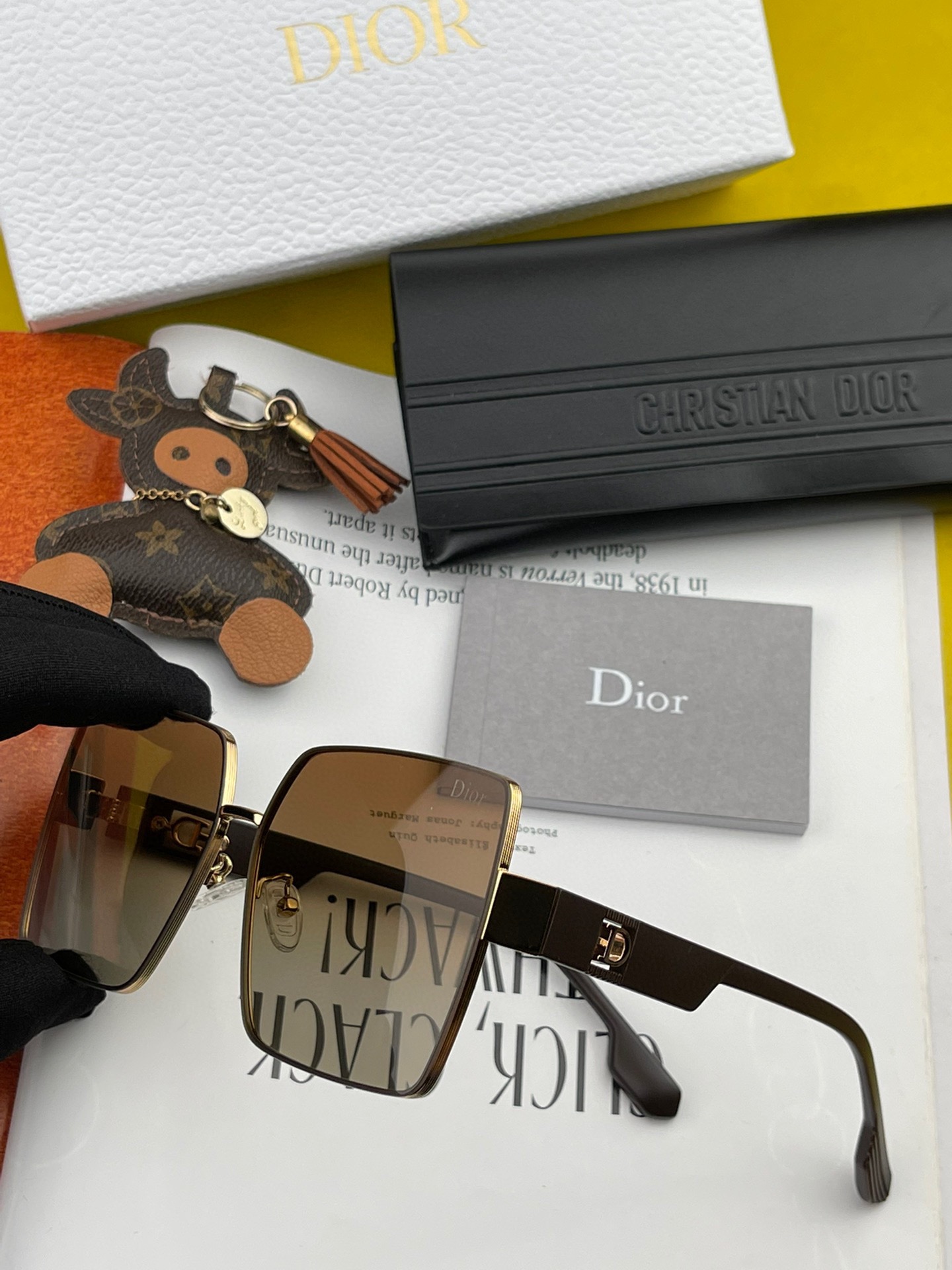 sunglasses Dior CD1190 - vstockx