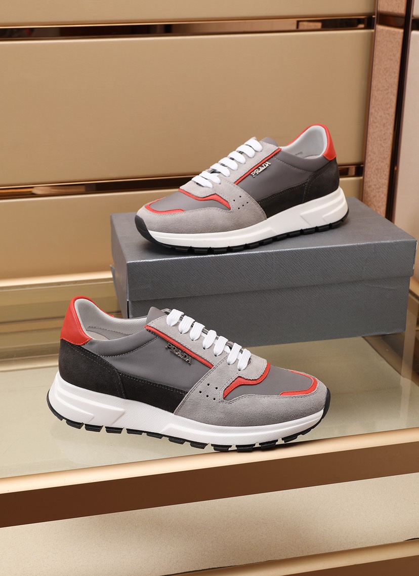 Prada Low Top sneaker 26 - vstockx