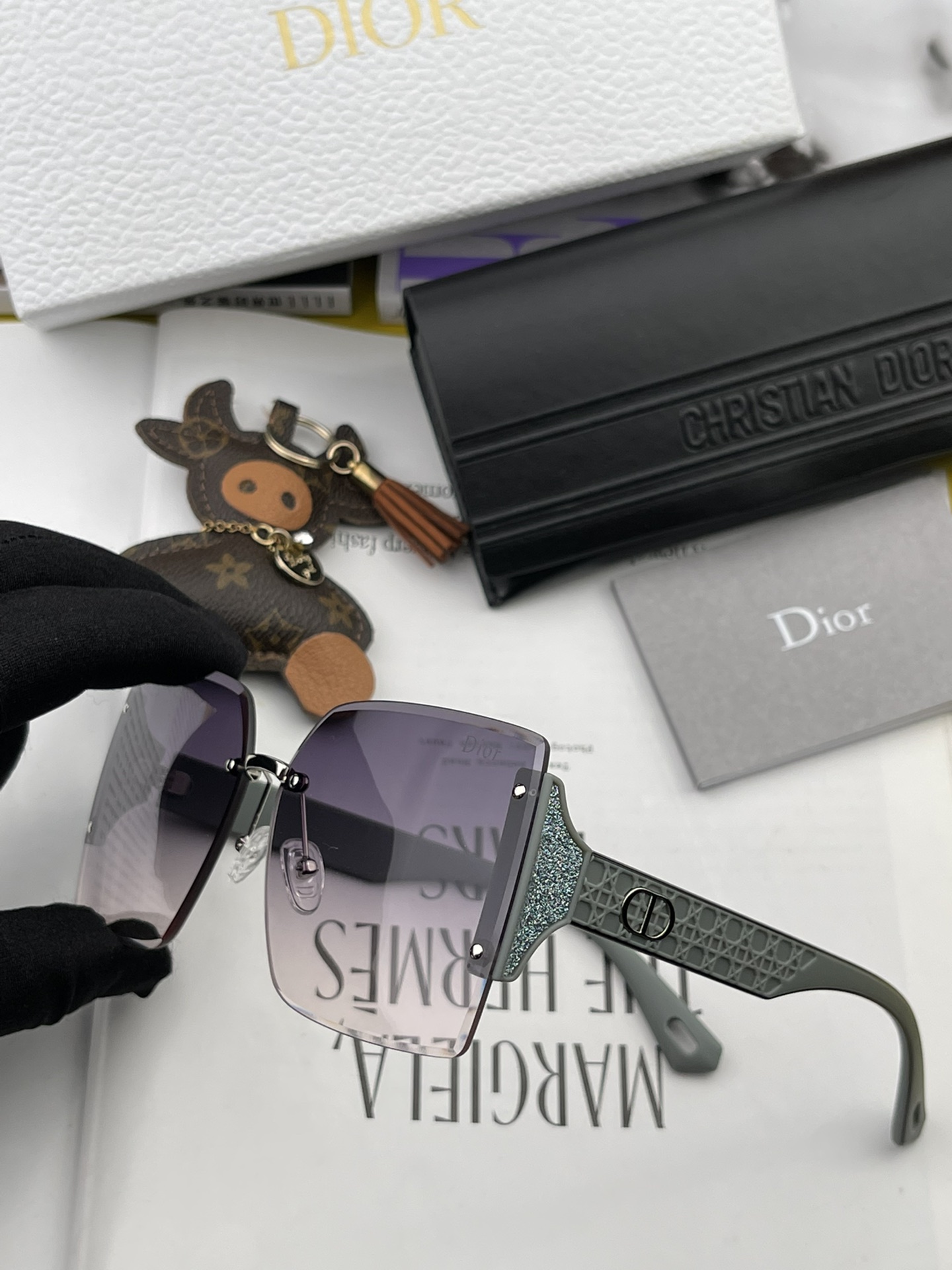 sunglasses Dior CD6290 - vstockx