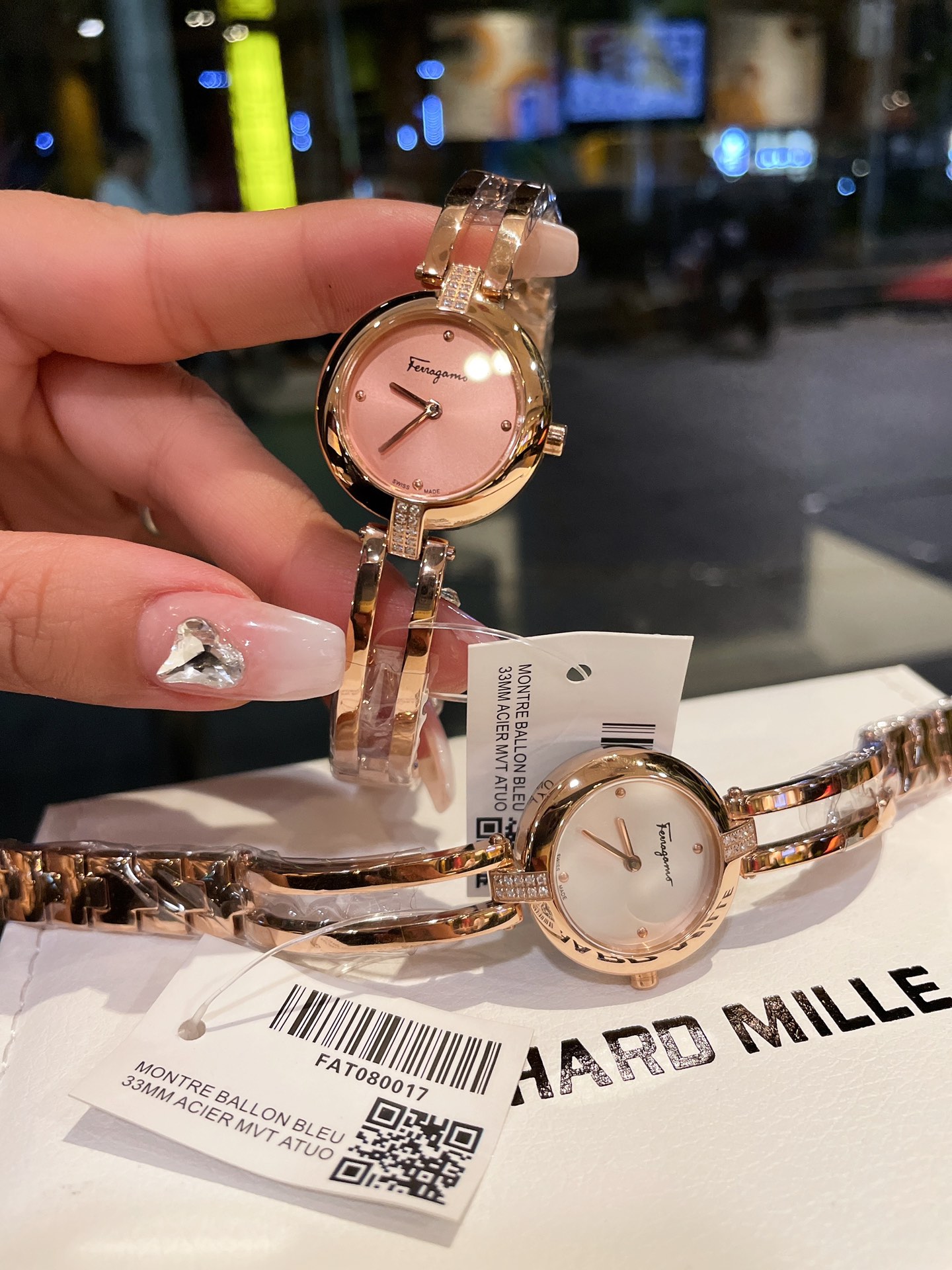 Watches Ferragamo 329768 size:26mm - vstockx