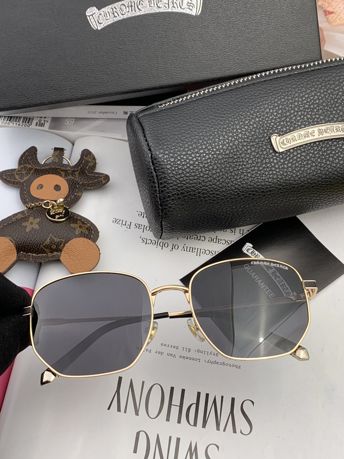 sunglasses Chrome Hearts KLX3861 - vstockx