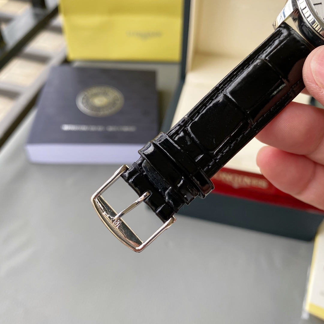 Watches Longines 322375 size:40*12 mm - vstockx