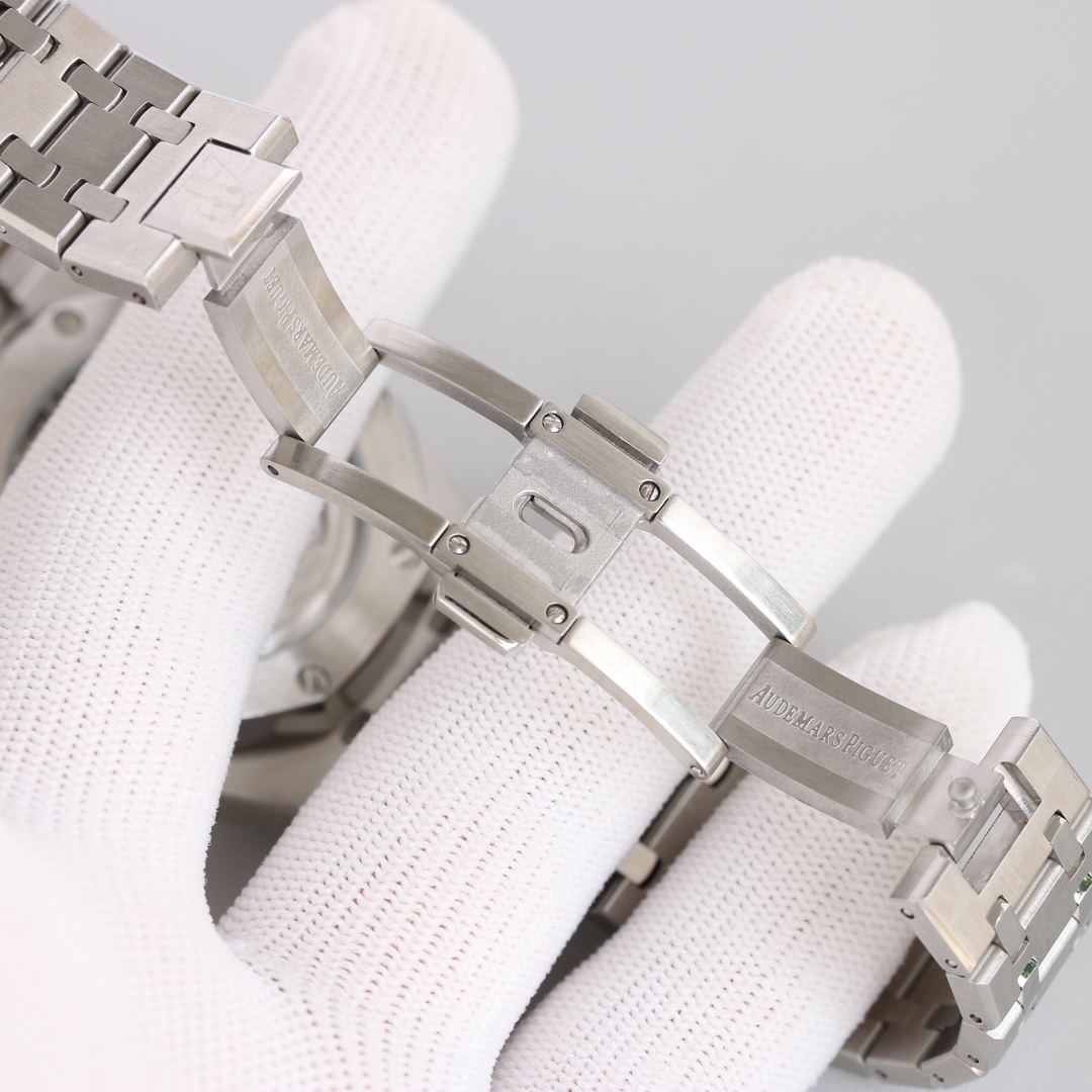 Watches AudemarsPiguet 323078 size:41 mm - vstockx