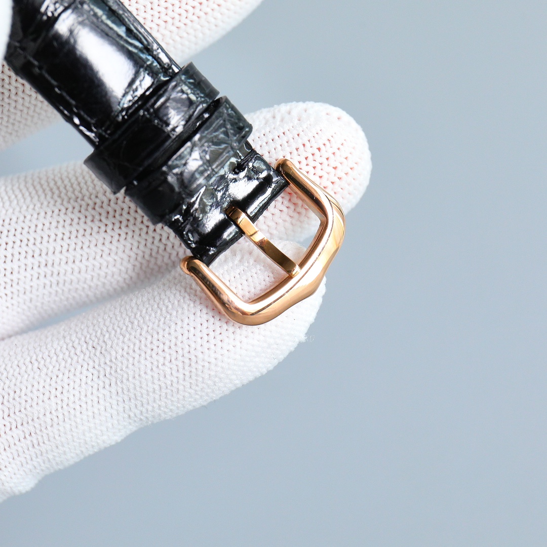 Watches Cartier 322114size:33 mm - vstockx