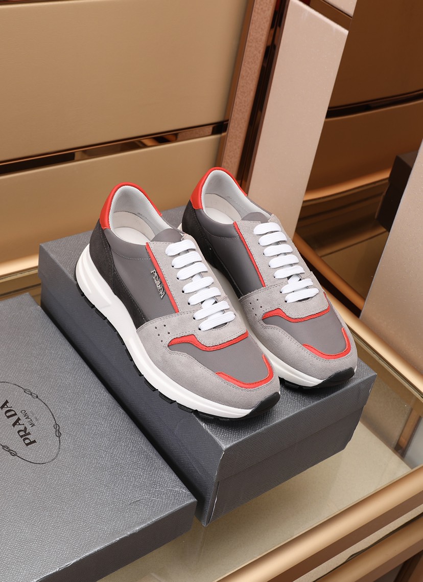 Prada Low Top sneaker 26 - vstockx