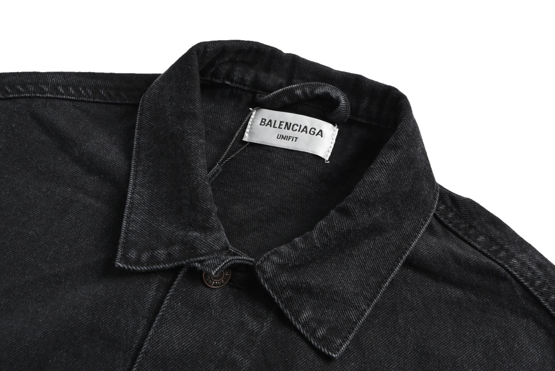 Clothes Balenciaga 136 - vstockx