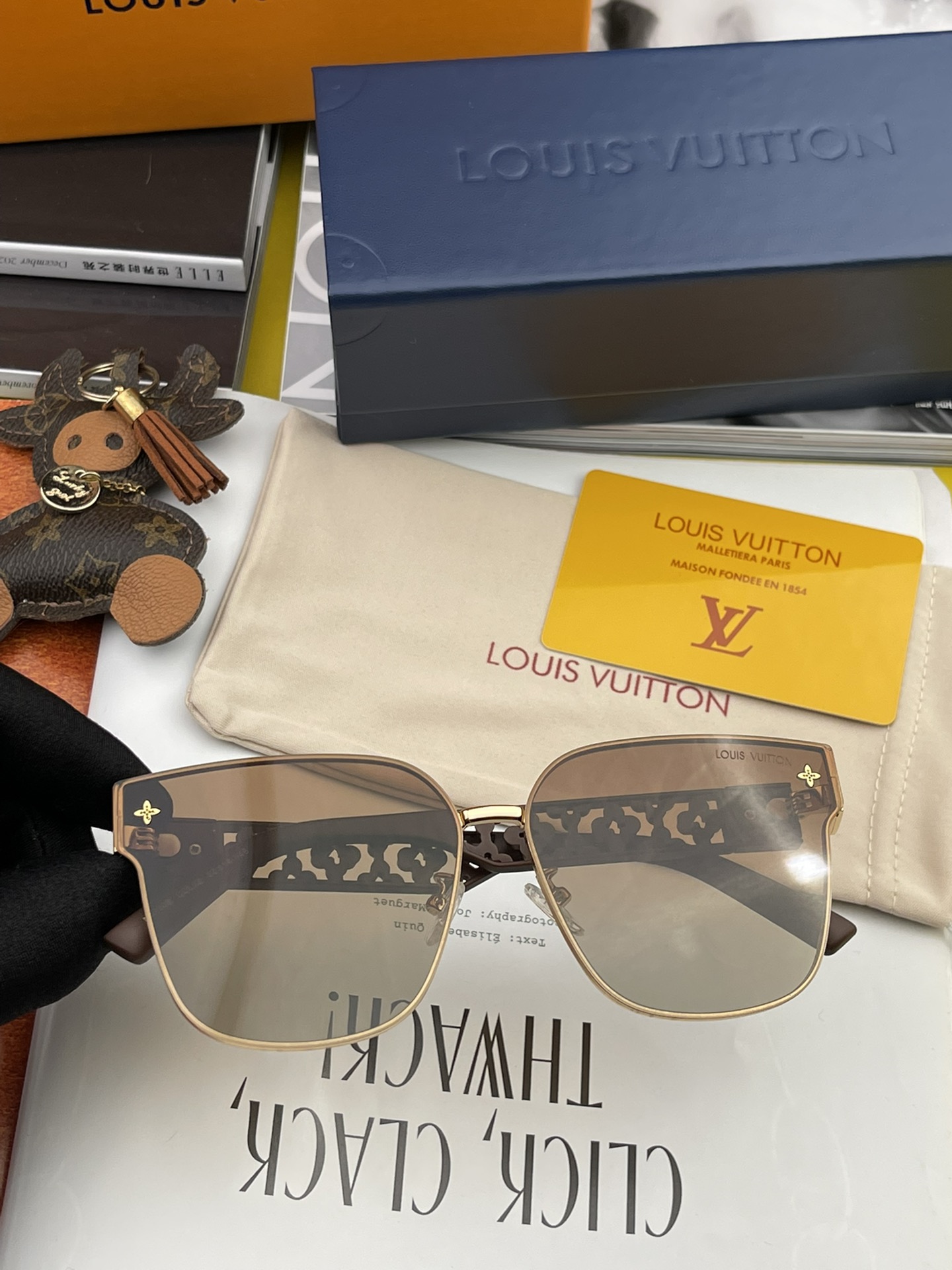 Sunglasses Louis Vuitton L8190 - vstockx