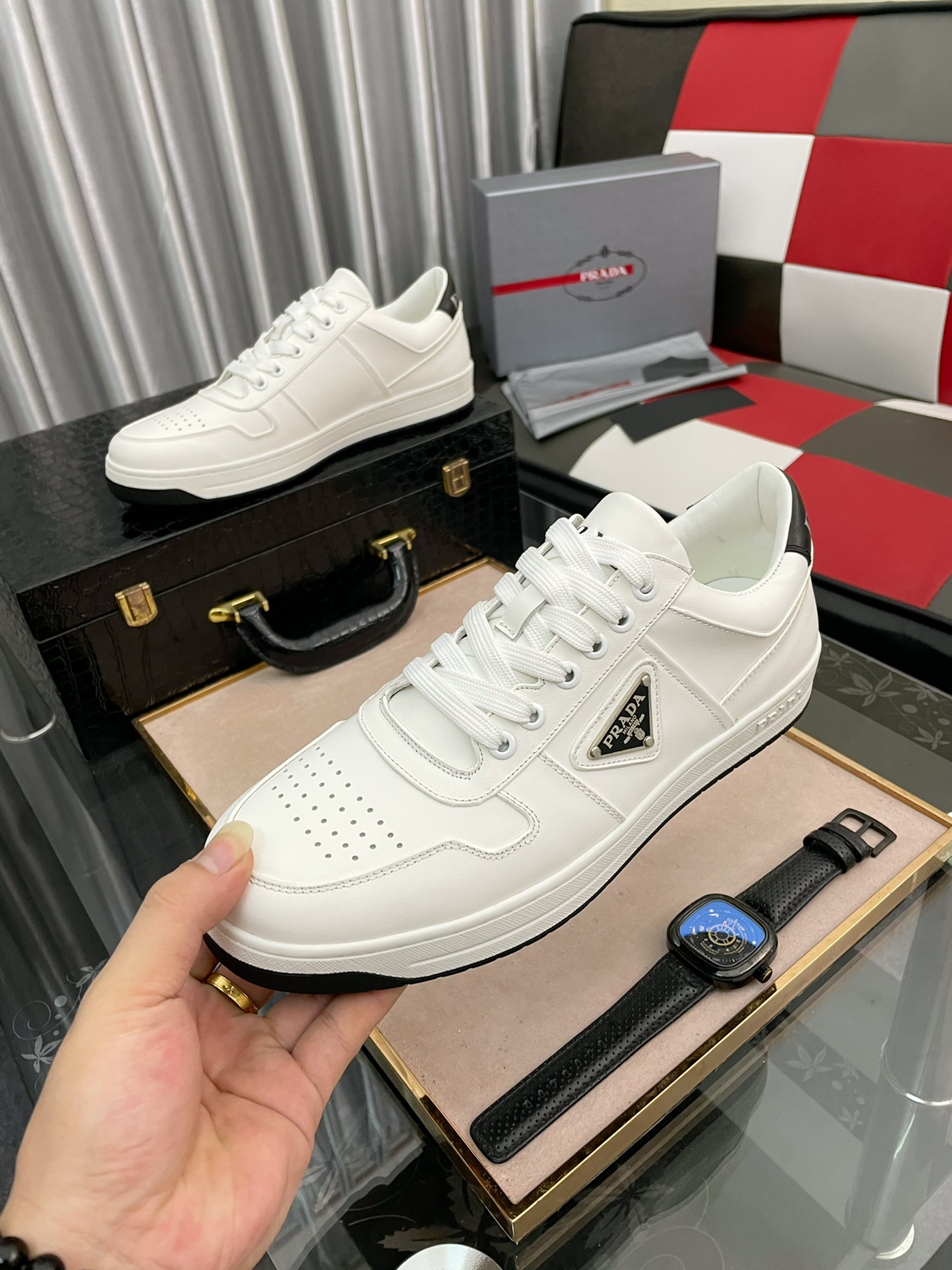 Prada Low Top sneaker 5 - vstockx
