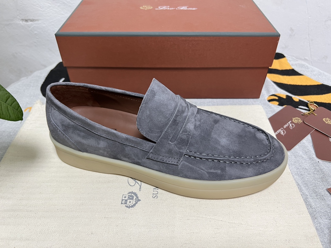 Loro Piana shoes 273 - vstockx