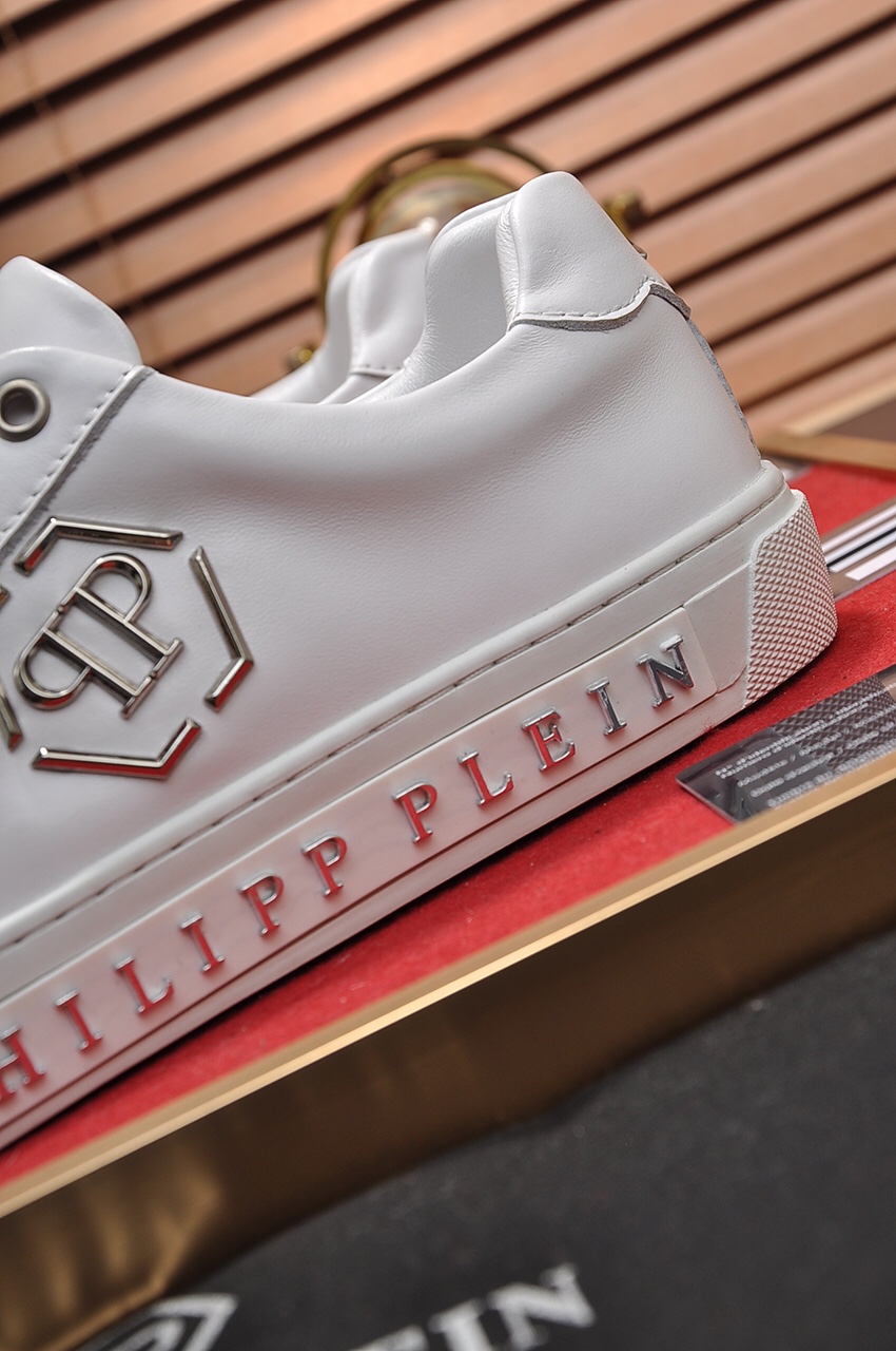 Philipp Plein Low Top Sneakers 34 - vstockx