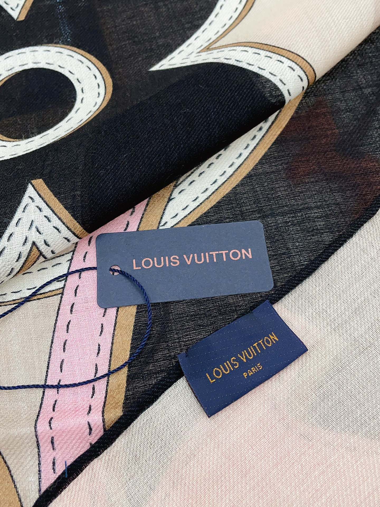 Streetwear Scarf LV 328839 size:140*140cm - vstockx
