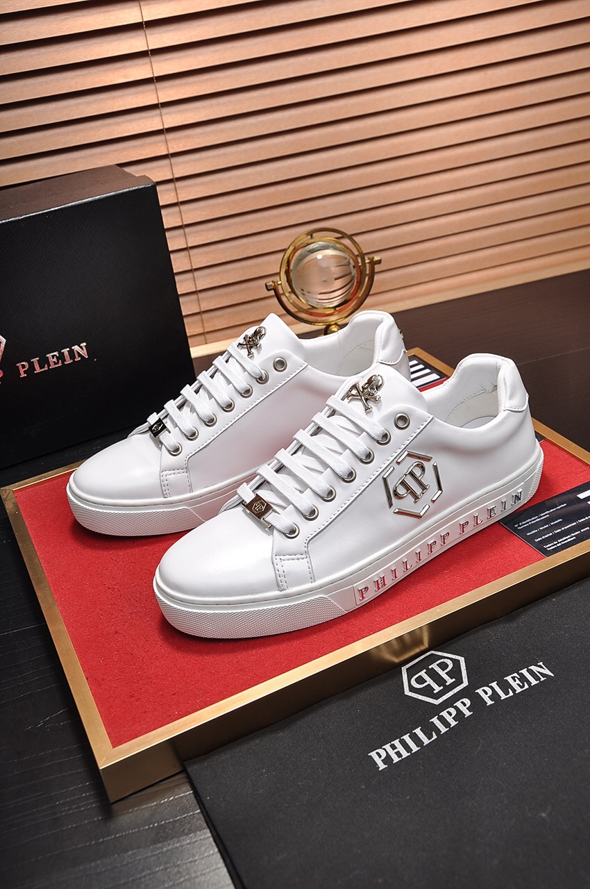 Philipp Plein Low Top Sneakers 34 - vstockx