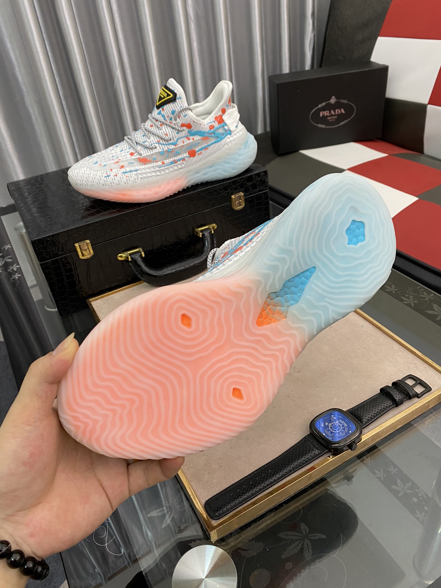 Prada Low Top sneaker 16 - vstockx