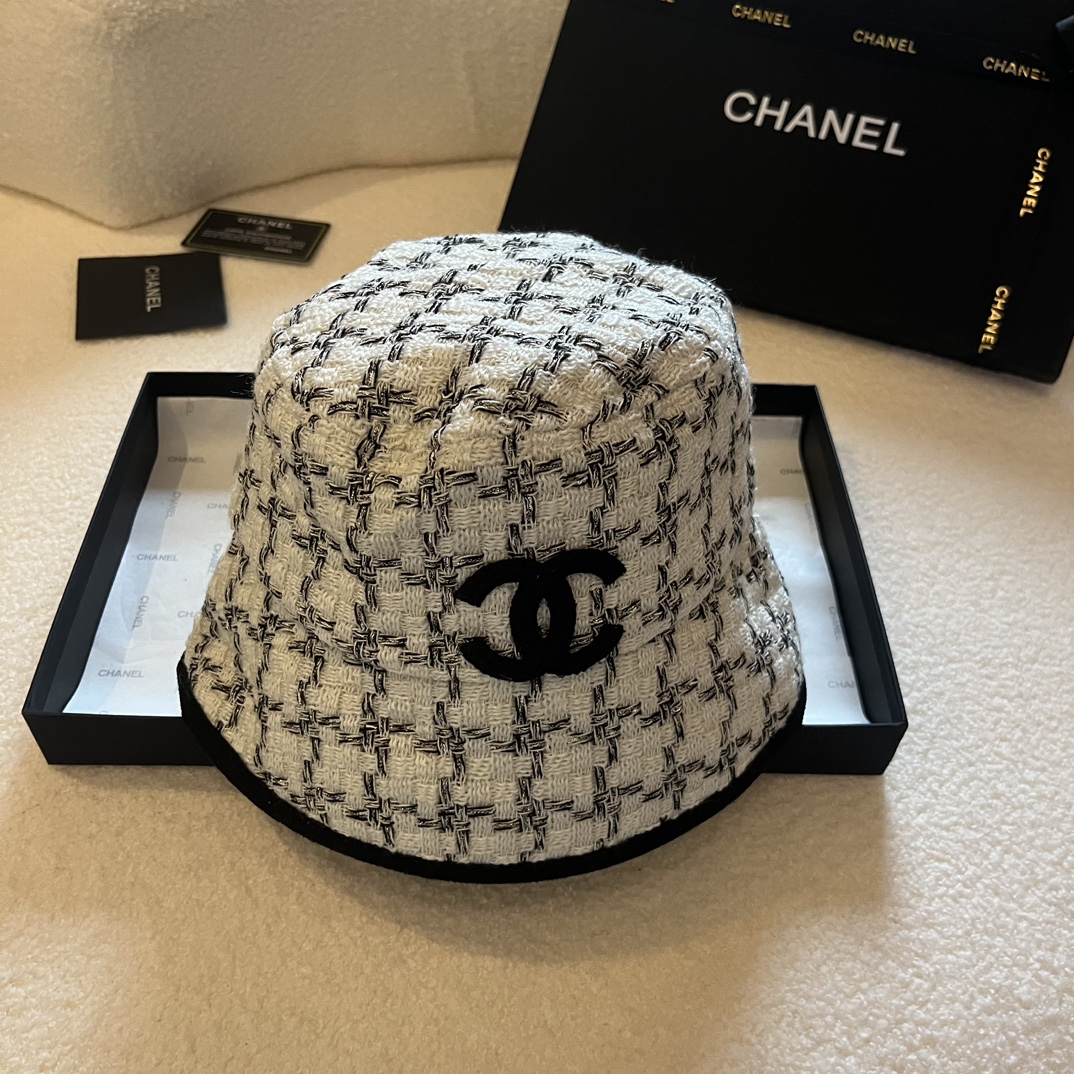 Streetwear Hat Chanel 329185 - vstockx